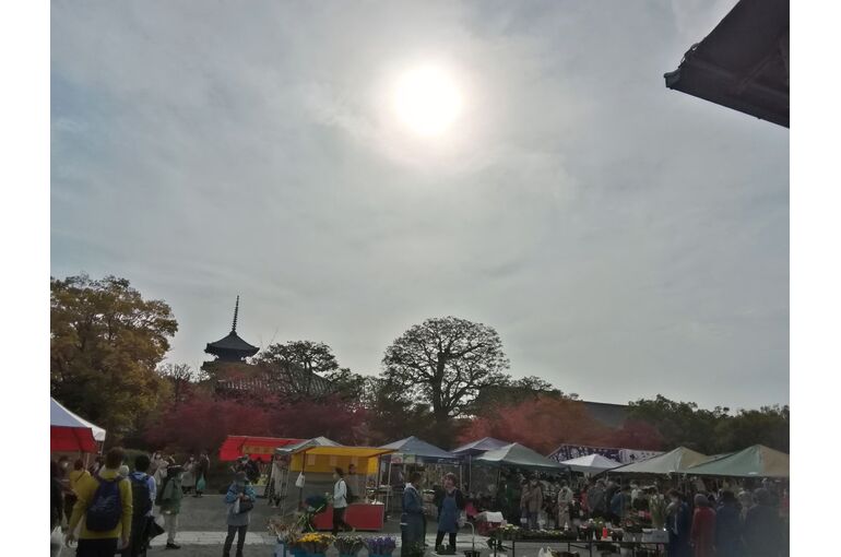 弘法市の様子